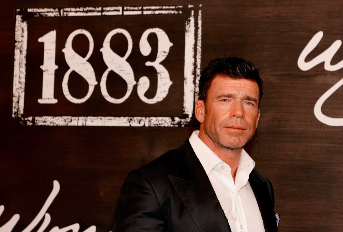 Taylor Sheridan arrives at the world premiere of "1883" at Encore Beach Club at Wynn Las Vegas on December 11, 2021 in Las Vegas, Nevada