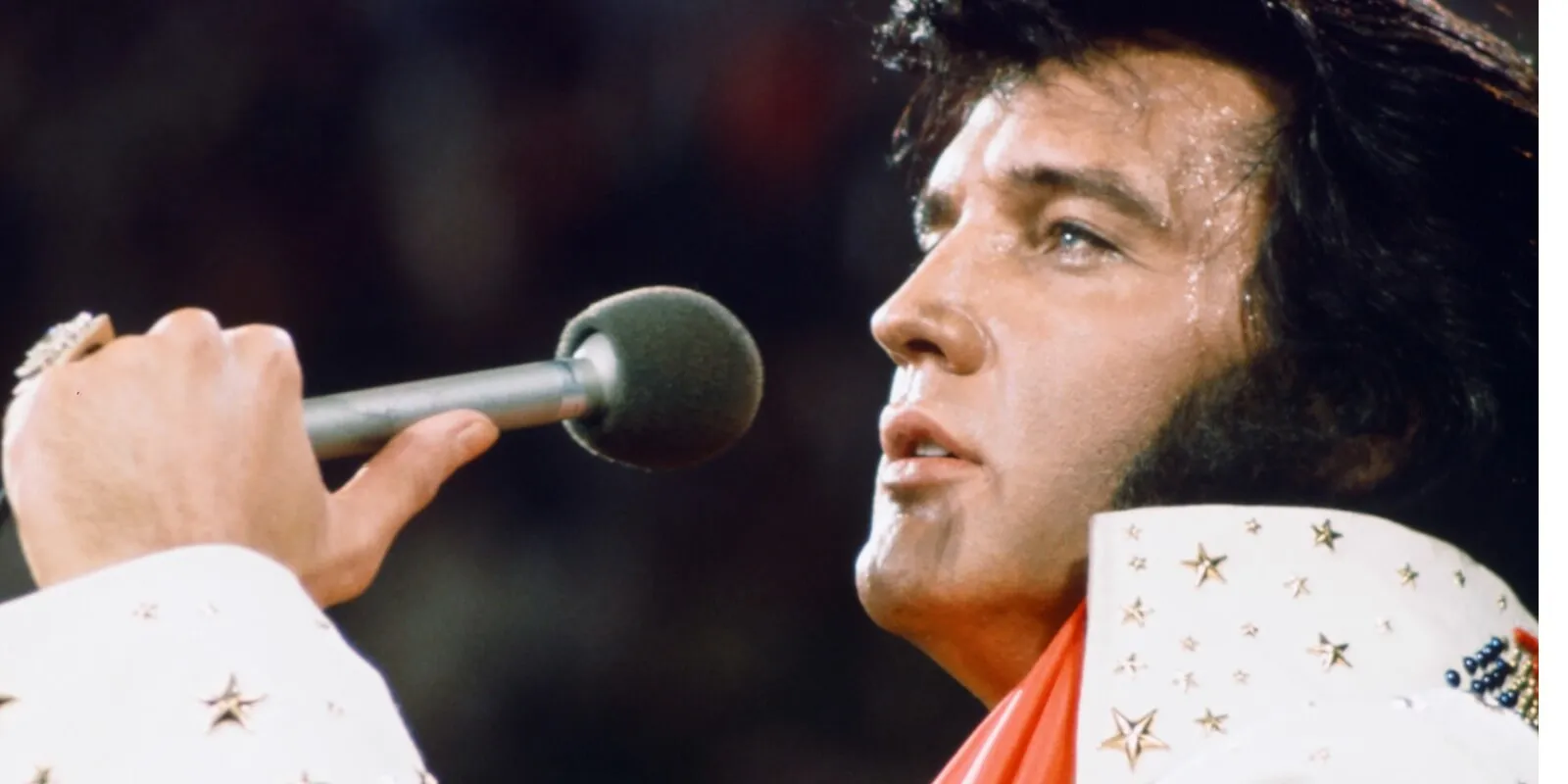 Elvis Presley performs in 1973